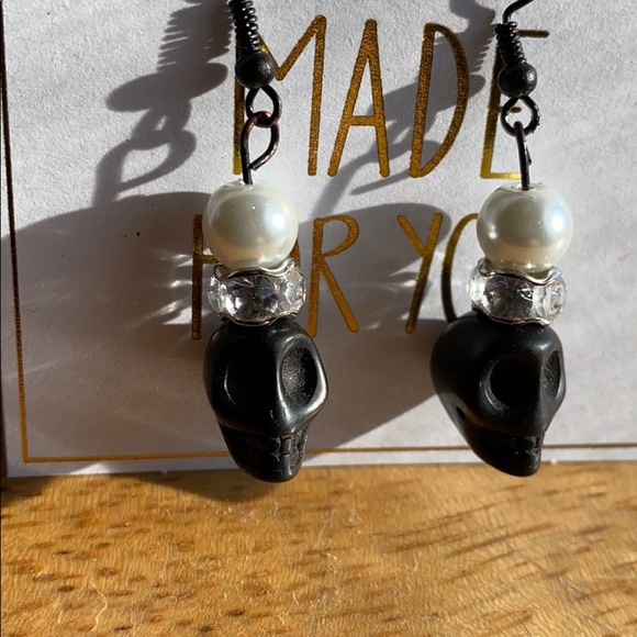 fancy skull - Picture 2 of 2